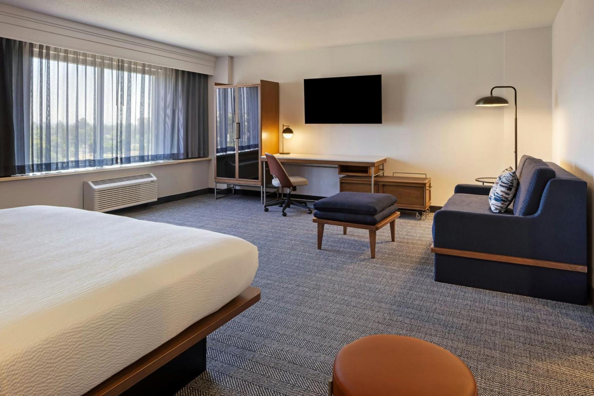 Courtyard By Marriott Baldwin Park Hotell Exteriör bild